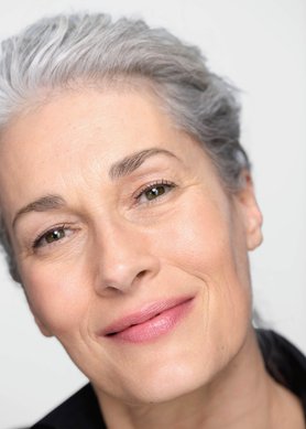 que-alimentos-devo-evitar-durante-a-menopausa